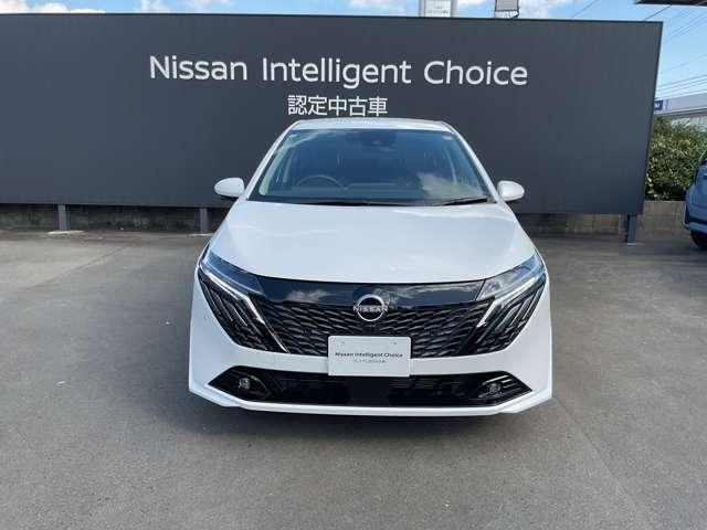 オーラ １．２　Ｇ　純正ナビ　ＬＥＤライト　ドラレコ　自動（被害軽減）ブレーキ　試乗車アップ　ＬＥＤ　ＬＫＡ　ＥＴＣ　ドライブレコーダー　カーテンエアバッグ　アルミホイール　インテリジェントキー　パワーウィンドウ　ワンオーナー　フルオートエアコン　記録簿（2枚目）