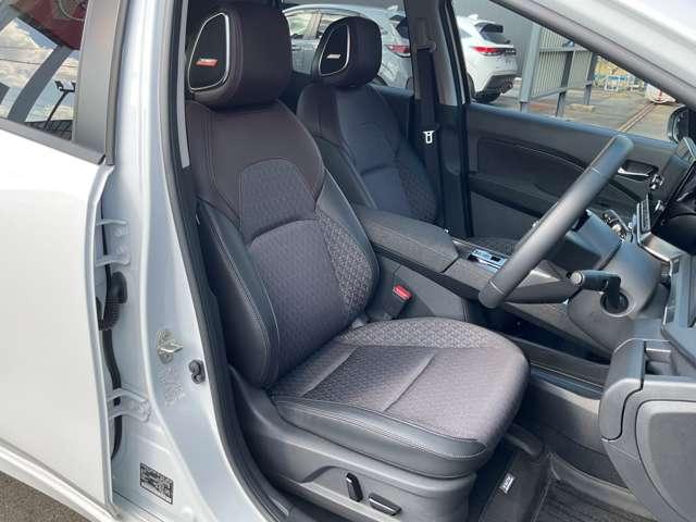 オーラ １．２　Ｇ　純正ナビ　ＬＥＤライト　ドラレコ　自動（被害軽減）ブレーキ　試乗車アップ　ＬＥＤ　ＬＫＡ　ＥＴＣ　ドライブレコーダー　カーテンエアバッグ　アルミホイール　インテリジェントキー　パワーウィンドウ　ワンオーナー　フルオートエアコン　記録簿（7枚目）