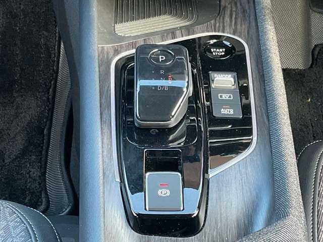 オーラ １．２　Ｇ　純正ナビ　ＬＥＤライト　ドラレコ　自動（被害軽減）ブレーキ　試乗車アップ　ＬＥＤ　ＬＫＡ　ＥＴＣ　ドライブレコーダー　カーテンエアバッグ　アルミホイール　インテリジェントキー　パワーウィンドウ　ワンオーナー　フルオートエアコン　記録簿（13枚目）