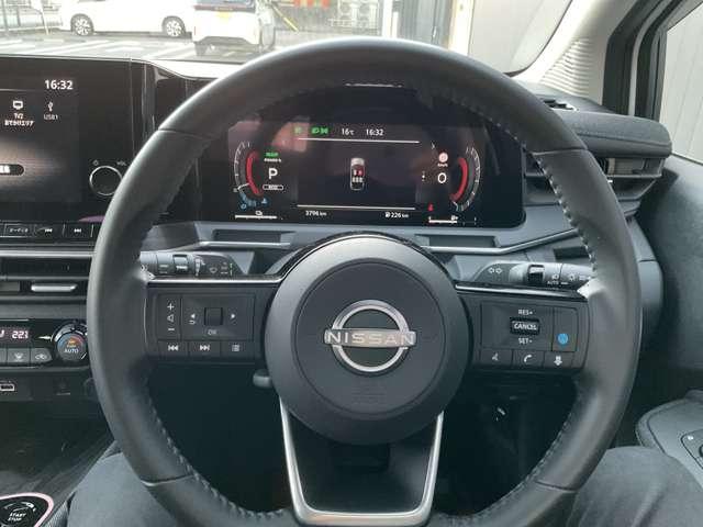 オーラ １．２　Ｇ　自動（被害軽減）ブレーキ　試乗車アップ　ＬＥＤ　ＬＫＡ　サイドカメラ　ＥＴＣ　ドライブレコーダー　カーテンエアバッグ　イモビライザー　アルミホイール　インテリジェントキー　パワーウィンドウ　ナビＴＶ（12枚目）