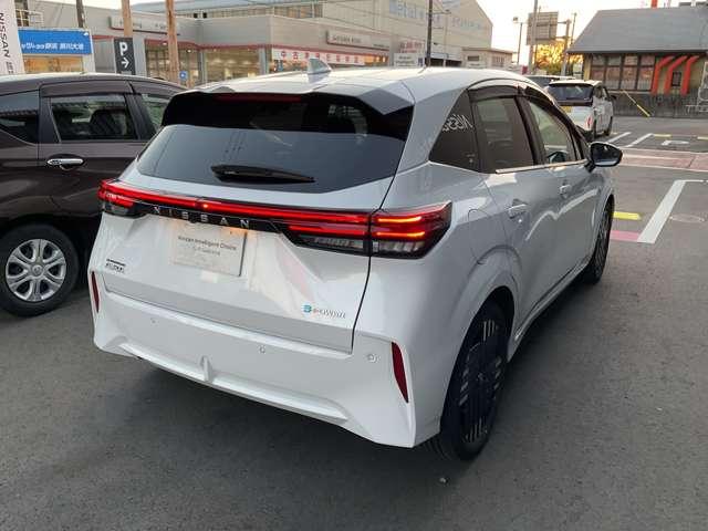 オーラ １．２　Ｇ　自動（被害軽減）ブレーキ　試乗車アップ　ＬＥＤ　ＬＫＡ　サイドカメラ　ＥＴＣ　ドライブレコーダー　カーテンエアバッグ　イモビライザー　アルミホイール　インテリジェントキー　パワーウィンドウ　ナビＴＶ（14枚目）