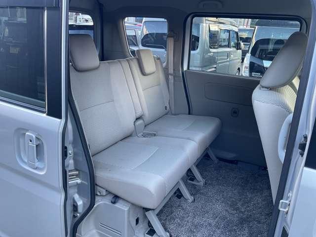 NV100クリッパーリオ 660 G ハイルーフ 4WD 純正ナビ LEDライト バックカメラ ETC ブレーキサポート バックモニター スマートキ 盗難防止装置 ETC付き キーフリーシステム エアコン フルタイム4WD ドラレコ 助手席エアバッグ ワンセグTV アルミホイール パワーウィンドウ PS(14枚目)