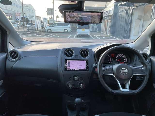 ノート 1.2 X 純正ナビ 全周囲カメラ ETC 被害軽減ブレー レーダーブレーキサポート ETC搭載 スマトキー セキュリティーアラーム キーレス 運転席助手席エアバッグ ナビTV ワンセグ バックカメラ エアコン パワーウィンドウ パワーステアリング ABS(4枚目)