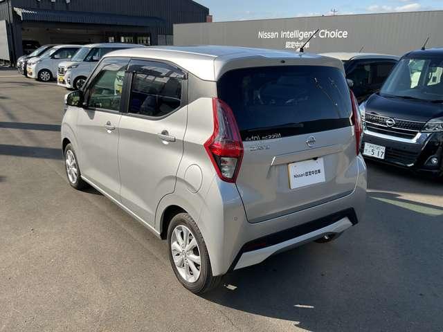 デイズ 660 X ディスプレイオーディオ ドラレコ アラウンドM 踏み間違え防止 スマートキー 1オーナー レーンキープ アイドリングストップ ドライブレコーダー キーレス フルオートエアコン WAB 記録簿 運転席エアバック PS アルミホイール(4枚目)