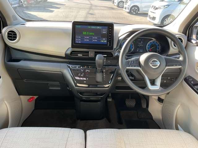 デイズ 660 X ディスプレイオーディオ ドラレコ アラウンドM 踏み間違え防止 スマートキー 1オーナー レーンキープ アイドリングストップ ドライブレコーダー キーレス フルオートエアコン WAB 記録簿 運転席エアバック PS アルミホイール(6枚目)