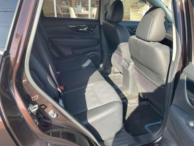 エクストレイル ２．０　２０Ｘｉ　ハイブリッド　エクストリーマーＸ　４ＷＤ　プロパイロット　全周囲カメラ　イモビライザー　レーダークルーズコントロール　寒冷地仕様　アイドリングストップ　ナビＴＶ　オートエアコン　スマートキー　ＡＷ　エアバッグ　レーンアシスト　バックカメラ　メモリーナビ　４ＷＤ　ＡＢＳ（20枚目）