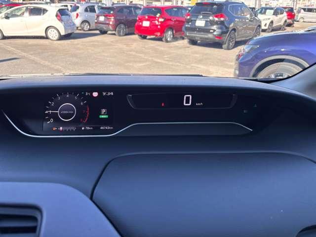 セレナ 2.0 ハイウェイスター V 4WD アラウンドビューモニター・障害物センサー(15枚目)