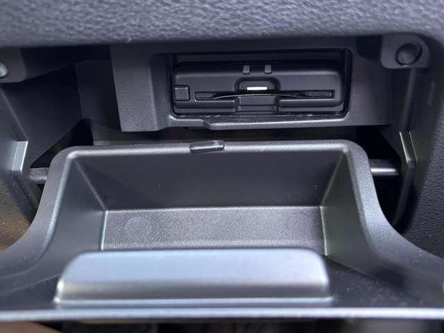 セレナ ２．０　ハイウェイスター　Ｖ　４ＷＤ　プロパイロット・アラウンドビューモニター（5枚目）