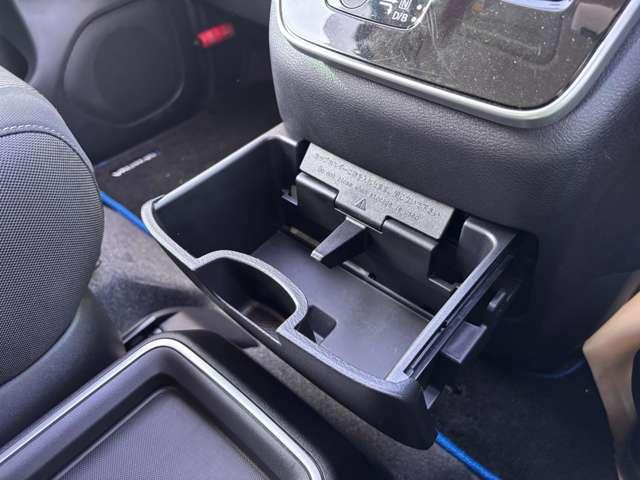 セレナ １．２　ｅ－ＰＯＷＥＲ　ハイウェイスター　Ｖ　エマージェンシーブレーキ・アラウンドビュ（19枚目）