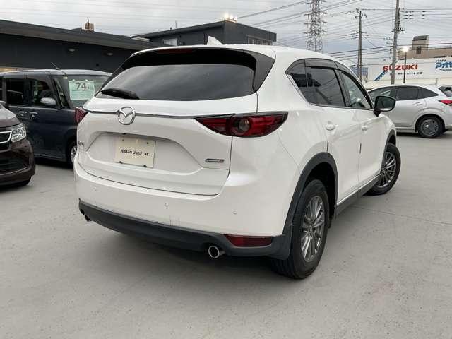 ＣＸ－５ ２．２　ＸＤ　Ｌパッケージ　ディーゼルターボ　ＢＯＳＥサラウンドシステム・オートバックドア　ＬＫＡ　オートクルーズ　エアコン　リアカメラ　キーフリー　アイストップ　アドバンスキー　アルミホイール　ＡＢＳ　サイドカメラ　パワーステアリング　盗難防止システム　ドラレコ　ＥＴＣ　メモリナビ　ナビ（20枚目）