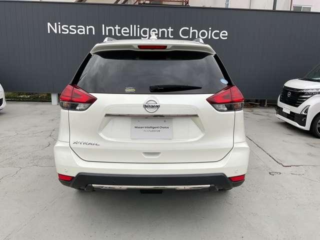 エクストレイル ２．０　２０Ｘｉ　２列車　シートヒーター・アラウンドビューモニター　アイドリングストップ車　寒冷地仕様　Ｒカメラ　盗難防止装置　インテリキー　レーンキープアシスト　ＥＴＣ　ドライブレコーダー　キーフリー　ＴＶナビ　オートエアコン　アルミホイール　メモリーナビ　ＡＢＳ（18枚目）