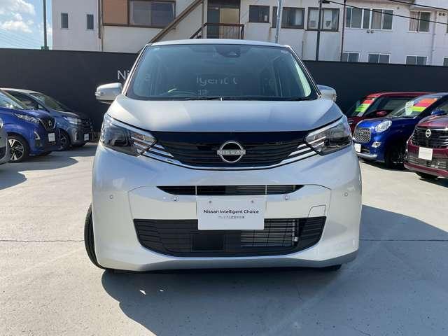 デイズ 660 X LEDヘッドランプ・前後ドライブレコーダー アラウンドM 踏み間違え防止 禁煙 スマートキー イモビライザー バックカメラ 1オーナー レーンキープ アイドリングストップ ドライブレコーダー キーレス フルオートエアコン LEDライト ナビTV(3枚目)