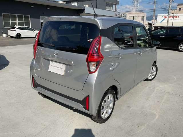 デイズ 660 X LEDヘッドランプ・前後ドライブレコーダー アラウンドM 踏み間違え防止 禁煙 スマートキー イモビライザー バックカメラ 1オーナー レーンキープ アイドリングストップ ドライブレコーダー キーレス フルオートエアコン LEDライト ナビTV(20枚目)