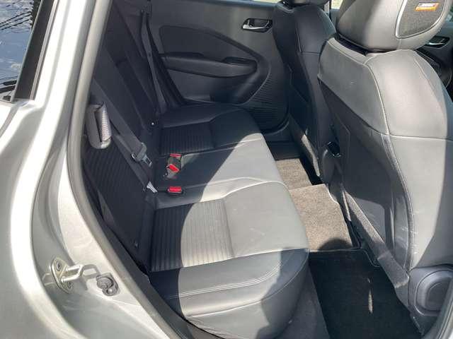 オーラ １．２　Ｇ　レザーエディション　ＢＯＳＥサラウンドシステム・プロパイロット・　ワンオーナ　追突防止　レーダークルーズ　車線逸脱警報装置　禁煙車　ＬＥＤ　ドライブレコーダー　盗難防止　バックモニター　ＥＴＣ　インテリジェントキー　メモリーナビゲーション　ＡＷ　キーレスエントリー（7枚目）