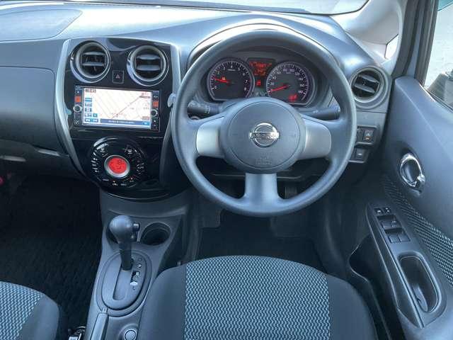 ノート １．２　Ｘ　エマージェンシーブレーキ・メモリーナビ・　全方位モニター　エコモード　ＰＷ　キーフリー　盗難防止システム　オートエアコン　ワンセグテレビ　ナビＴＶ　メモリーナビ　ＰＳ　ＡＢＳ　エアバック　インテリキ－（4枚目）