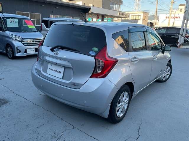 ノート １．２　Ｘ　エマージェンシーブレーキ・メモリーナビ・　全方位モニター　エコモード　ＰＷ　キーフリー　盗難防止システム　オートエアコン　ワンセグテレビ　ナビＴＶ　メモリーナビ　ＰＳ　ＡＢＳ　エアバック　インテリキ－（19枚目）