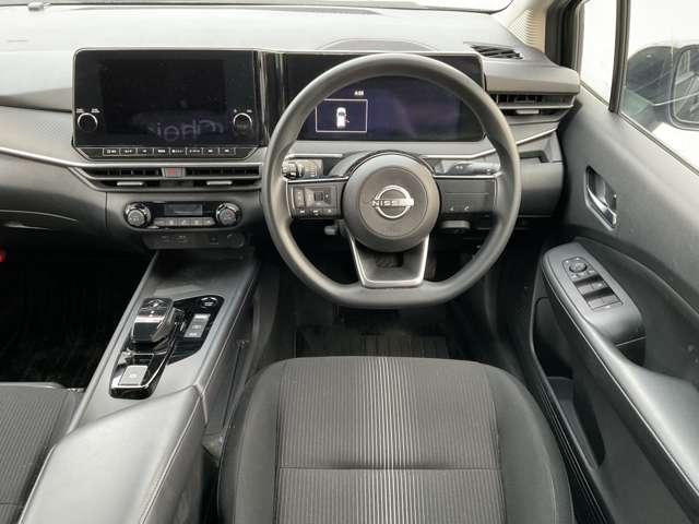 ノート 1.2 X メーカーオプションナビ・SOSコール対応・E 衝突被害軽減ブレ-キ 全方位カメラ ETC付 アルミ レーンアシスト インテリジェントキー ワンオーナー ドラレコ アイドリングストップ 盗難防止システム ワンセグTV TVナビ メモリーナビ ABS(4枚目)