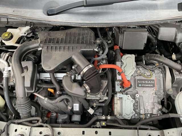 ノート 1.2 X メーカーオプションナビ・SOSコール対応・E 衝突被害軽減ブレ-キ 全方位カメラ ETC付 アルミ レーンアシスト インテリジェントキー ワンオーナー ドラレコ アイドリングストップ 盗難防止システム ワンセグTV TVナビ メモリーナビ ABS(18枚目)