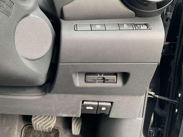 キックス 1.2 X (e-POWER) アラウンドビューモニター・プロパイロット ナビ&TV 追従クルコン スマートキー LEDヘッド レーンアシスト パワーステアリング 盗難防止システム ドライブレコーダー ETC メモリーナビ サイドエアバッグ アルミ AAC キーレス ABS(16枚目)