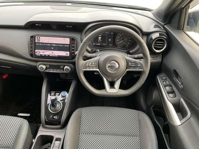 キックス １．２　Ｘ　（ｅ－ＰＯＷＥＲ）　ＥＴＣ・プロパイロット・アラウンドビューモ　ナビ＆ＴＶ　追従クルコン　スマートキー　ＬＥＤヘッド　レーンアシスト　パワーステアリング　盗難防止システム　ドライブレコーダー　ＥＴＣ　メモリーナビ　サイドエアバッグ　アルミ　ＡＡＣ　キーレス　ＡＢＳ（4枚目）