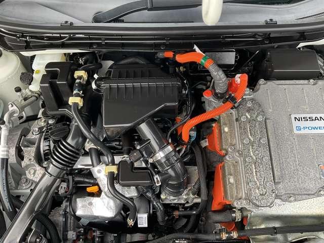 キックス １．２　Ｘ　（ｅ－ＰＯＷＥＲ）　ＥＴＣ・プロパイロット・アラウンドビューモ　ナビ＆ＴＶ　追従クルコン　スマートキー　ＬＥＤヘッド　レーンアシスト　パワーステアリング　盗難防止システム　ドライブレコーダー　ＥＴＣ　メモリーナビ　サイドエアバッグ　アルミ　ＡＡＣ　キーレス　ＡＢＳ（17枚目）