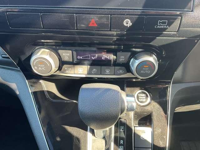 セレナ ２．０　ハイウェイスター　Ｖ　シートヒーター・ハンドルヒーター・プロパ　アラウンドビュ－　アルミ　衝突被害軽減　ＬＤＰ　エアバッグ　両側オートスライドドア　ＬＥＤライト　インテリジェントキー　メモリーナビ　アダプティブクルーズコントロール　アイドリングストップ　ナビＴＶ（13枚目）