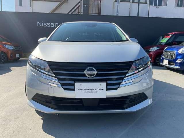 ノート 1.2 X アラウンドビューモニター・前後ドライブレ 衝突被害軽減ブレ-キ 全方位カメラ 禁煙車 LEDヘッドライト レーンアシスト インテリジェントキー ワンオーナー ドラレコ アイドリングストップ 盗難防止システム ワンセグTV TVナビ キーレス(3枚目)