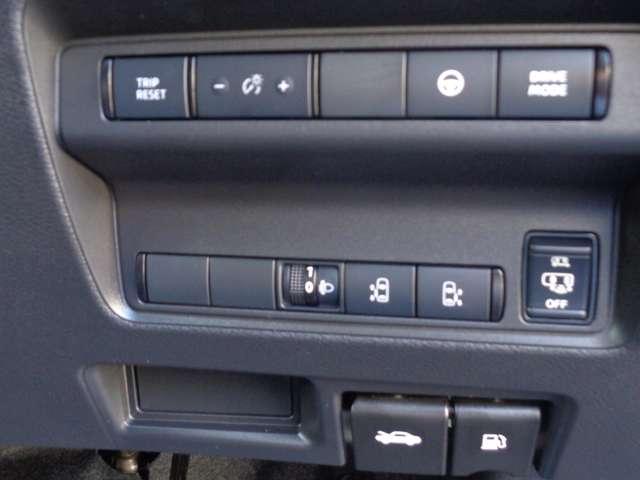 セレナ １．４　ｅ－ＰＯＷＥＲ　ハイウェイスターＶ　寒冷地仕様・防水シート・移動物検知全周囲（17枚目）