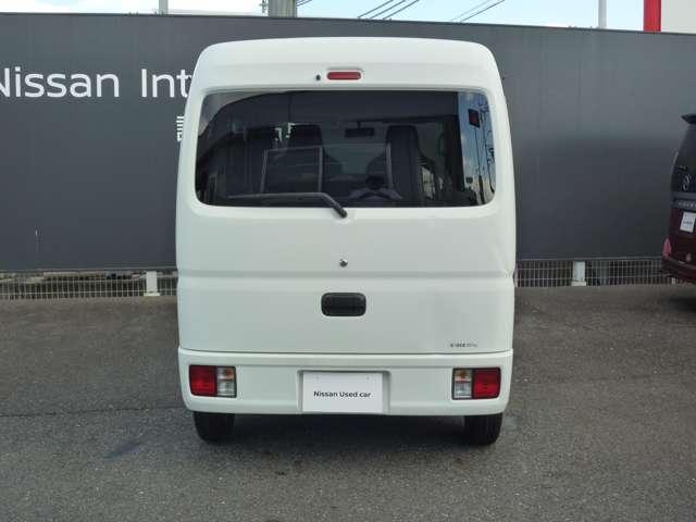 エブリイ PC 660 PC ハイルーフ 5AGS車 4WD AM/FMチューナー・保証期間:1年(走行距離無制限)・両側スライドドア・エアコン・パワステ(10枚目)