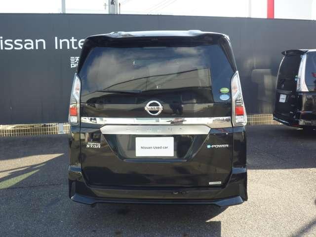 セレナ ｅ－パワー　ハイウェイスターＶ　純正大画面ナビ・全周囲カメラ・ドラレコ・クルーズコントロール・シートヒーター・ハンドルヒーター・ＥＴＣ・パークングサポート・両側電動スライドドア・保証期間：１年（走行距離無制限）（16枚目）