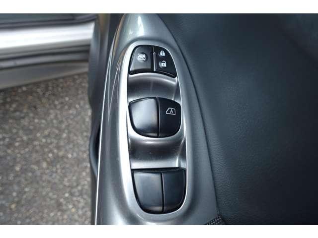 ジューク 1.5 15RX 純正ナビゲーション・バックビューモニター(14枚目)