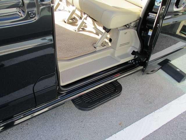660 G ハイルーフ 4WD 衝突被害軽減 踏み間違い防止 車線逸脱警報 ナビTV オートエアコン 寒冷地仕様 盗難防止装置 AW キセノン インテリキー メモリーナビ CDチューナー キーフリー レーダーブレーキ付 両側オートSドア 4WD車 PS PW エアバッグ(5枚目)