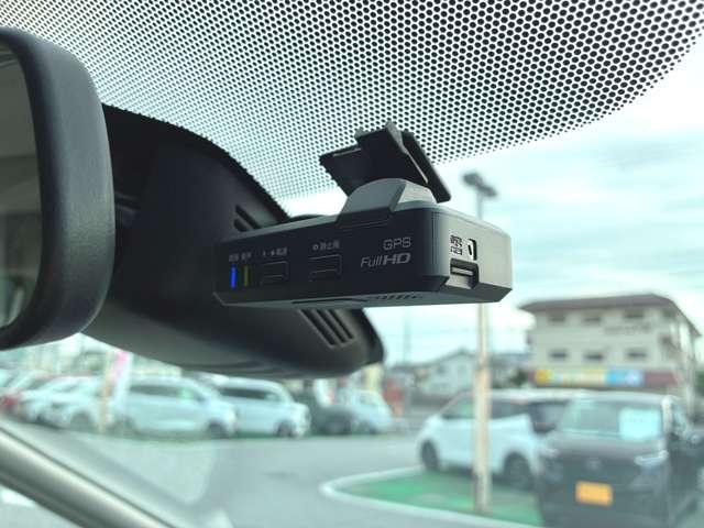 セレナ １．２　ｅ－ＰＯＷＥＲ　ハイウェイスター　Ｖ　走行距離無制限１年保証　両側電動スライド（14枚目）