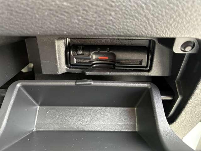 セレナ １．２　ｅ－ＰＯＷＥＲ　ハイウェイスター　Ｖ　走行距離無制限１年保証　両側電動スライド（15枚目）