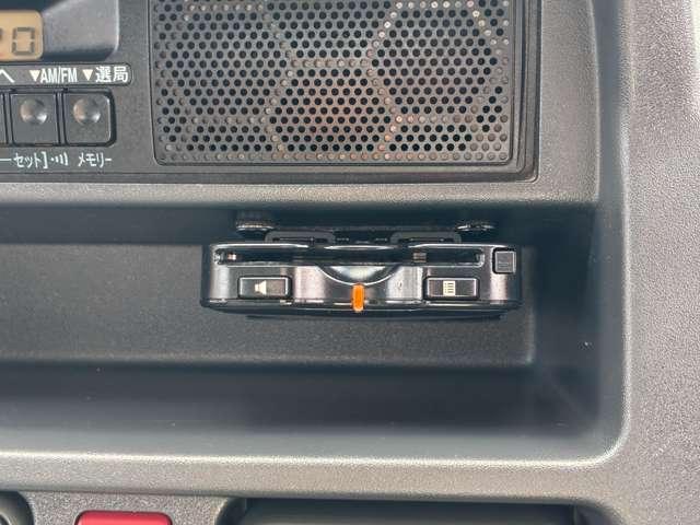 NT100クリッパートラック 660 DX 4WD 走行距離無制限1年保証 5MT ワンオーナー(8枚目)