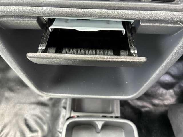 NT100クリッパートラック 660 DX 4WD 走行距離無制限1年保証 5MT ワンオーナー(17枚目)