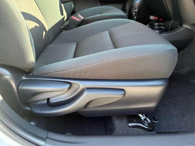 アクア 1.5 S スタイルブラック 走行距離無制限1年保証 踏み間違い防止装置(18枚目)