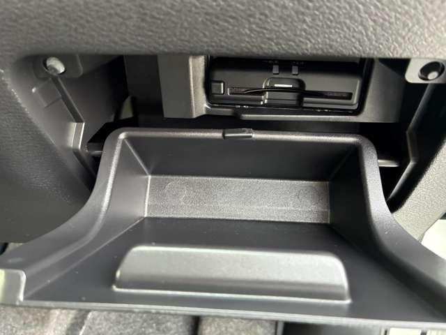 セレナ １．２　ｅ－ＰＯＷＥＲ　ハイウェイスター　Ｖ　走行距離無制限１年保証　プロパイロット（16枚目）