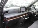 車内は意外と小物が溢れがちです。ボックスティッシュも入るインストスライドボックスやスマホを置くのに便利な助手席トレイ等、収納も充実！しっかり収納できますよ！（＾＾）！