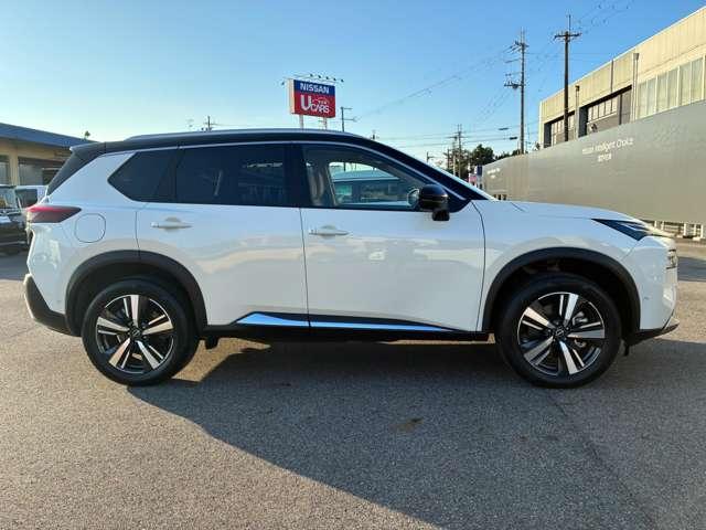 エクストレイル 4WD パノラミックガラスルーフ BOSEサウンドシ(8枚目)