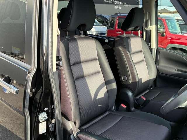 セレナ ２．０　ハイウェイスター　プロパイロット　エディション　両側ハンズフリーオートスライドドア（12枚目）