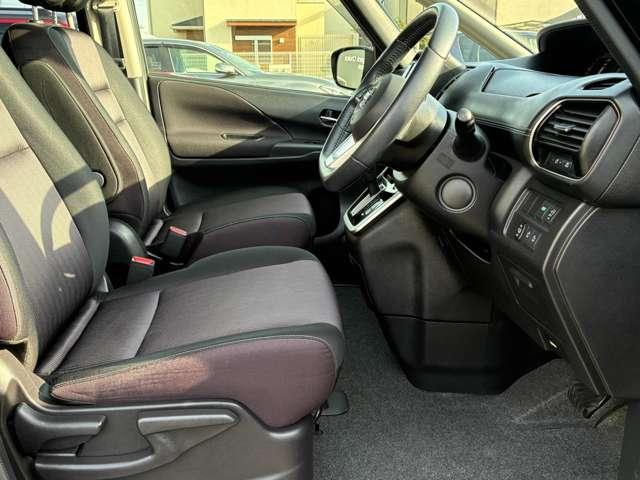 セレナ ２．０　ハイウェイスター　プロパイロット　エディション　両側ハンズフリーオートスライドドア（14枚目）