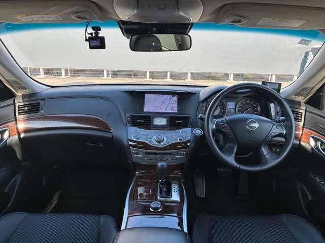 フーガ 250GT LEDヘッドランプ 純正HDDナビ アラウンドビューモニター ETC ドライブレコーダー 衝突被害軽減ブレーキ(4枚目)