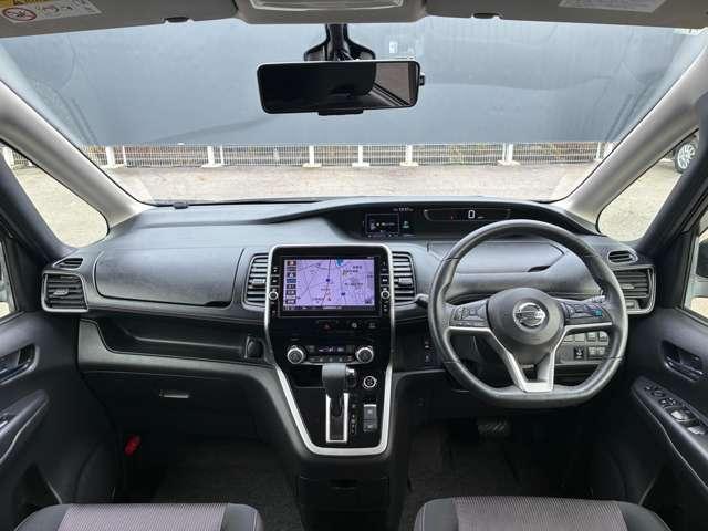 セレナ ハイウェイスター　Ｖセレクション　純正９インチメモリーナビ　ＥＴＣ　ドラレコ　アラウンドビューモニター　両側ハンズフリーオートスライドドア　衝突被害軽減ブレーキ（4枚目）