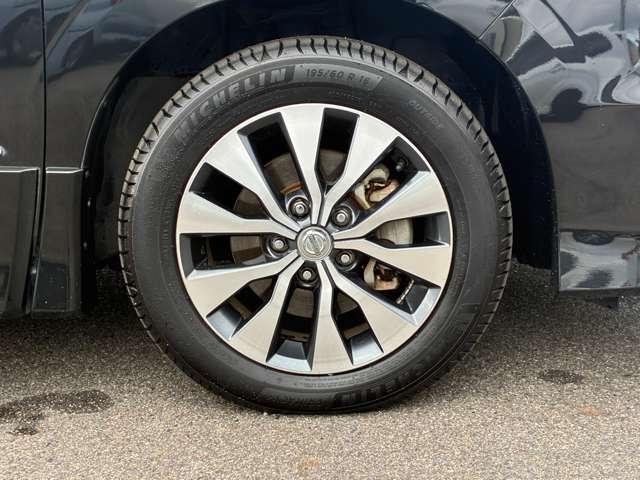 セレナ ハイウェイスター　Ｖセレクション　純正９インチメモリーナビ　ＥＴＣ　ドラレコ　アラウンドビューモニター　両側ハンズフリーオートスライドドア　衝突被害軽減ブレーキ（10枚目）