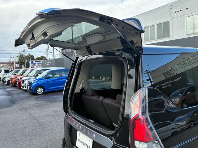 セレナ ハイウェイスター　Ｖセレクション　純正９インチメモリーナビ　ＥＴＣ　ドラレコ　アラウンドビューモニター　両側ハンズフリーオートスライドドア　衝突被害軽減ブレーキ（56枚目）