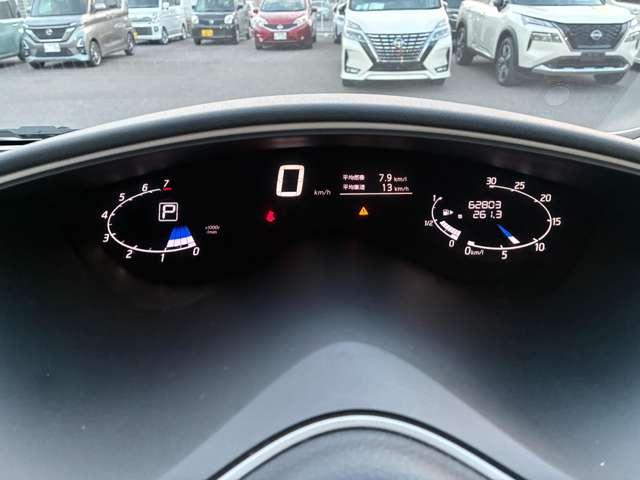 セレナ ２．０　２０Ｘ　Ｓ－ＨＹＢＲＩＤ　バックカメラ（9枚目）