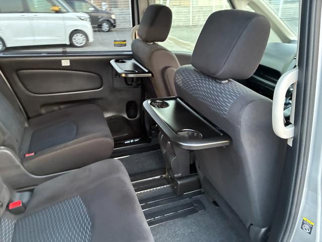 セレナ ２．０　２０Ｘ　Ｓ－ＨＹＢＲＩＤ　バックカメラ（27枚目）