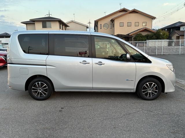 セレナ ２．０　２０Ｘ　Ｓ－ＨＹＢＲＩＤ　バックカメラ（36枚目）