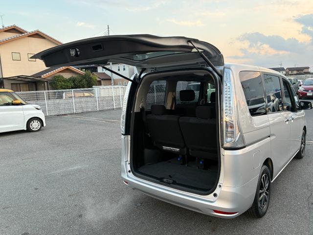 セレナ ２．０　２０Ｘ　Ｓ－ＨＹＢＲＩＤ　バックカメラ（37枚目）